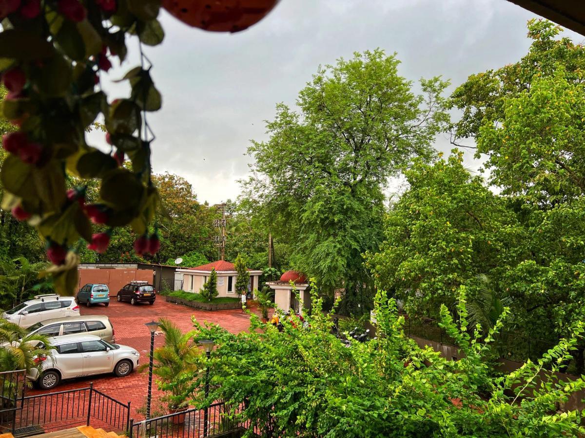 4Bhk Stunning Apartment With Pool 2Bhkx2 Old Goa Exterior photo
